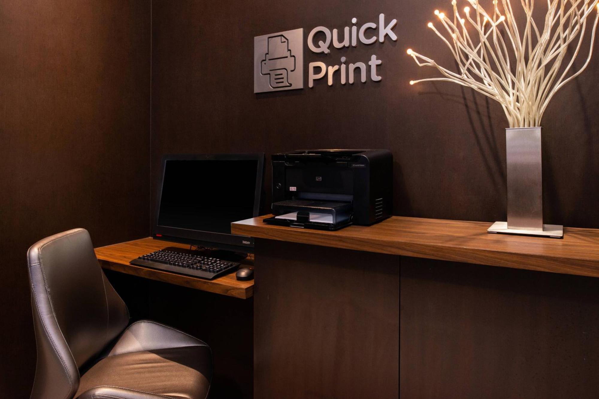 Courtyard High Point Otel Dış mekan fotoğraf